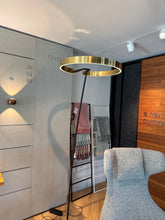 Lade das Bild in den Galerie-Viewer, Stehleuchte Mito Raggio