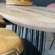 Lade das Bild in den Galerie-Viewer, Basket BC 07 Tisch Janua