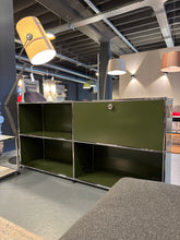 Lade das Bild in den Galerie-Viewer, USM Sideboard in oliv