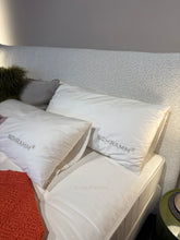 Lade das Bild in den Galerie-Viewer, Schramm Bett LYRA - Limited Edition 2026