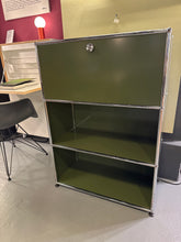 Lade das Bild in den Galerie-Viewer, USM Sekretär/ Kommode mit 1 Klapptüre