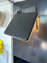 Lade das Bild in den Galerie-Viewer, Roxanne Fly Akkuleuchte