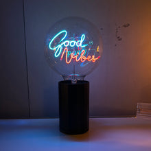 Lade das Bild in den Galerie-Viewer, portable Tischleuchte mit LED Schrift - Akkuversion