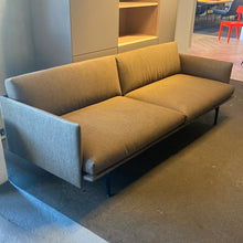 Lade das Bild in den Galerie-Viewer, Zweisitzer OUTLINE von Muuto