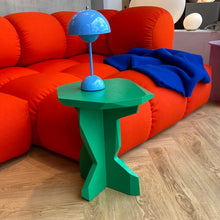 Lade das Bild in den Galerie-Viewer, Fels Hocker Objekte unserer Tage