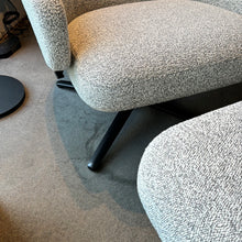 Lade das Bild in den Galerie-Viewer, Sessel Grand Repos mit Ottoman von vitra