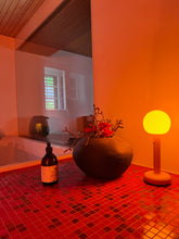 Lade das Bild in den Galerie-Viewer, Fire Akkuleuchte von Grau