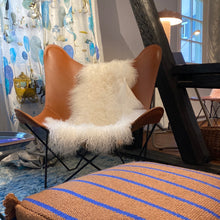 Lade das Bild in den Galerie-Viewer, Butterfly Chair / Sessel