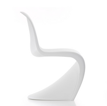 Lade das Bild in den Galerie-Viewer, Panton Chair (neue Höhe) von vitra