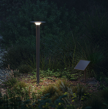 Lade das Bild in den Galerie-Viewer, LIX Gartenleuchte mit Solarpanel von IP44