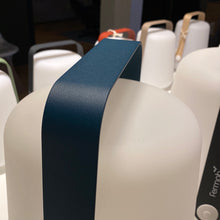 Lade das Bild in den Galerie-Viewer, Balad Akkuleuchte Höhe 38cm Fermob