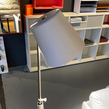 Lade das Bild in den Galerie-Viewer, Stehleuchte FEZ DTW von Baltensweiler