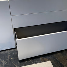 Lade das Bild in den Galerie-Viewer, Sideboard just cube Light von Interlübke