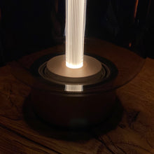 Lade das Bild in den Galerie-Viewer, Akkuleuchte qu von ip44 Sonderpreis