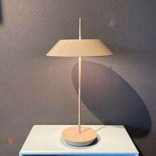 Lade das Bild in den Galerie-Viewer, Mayfair Mini Akkuleuchte