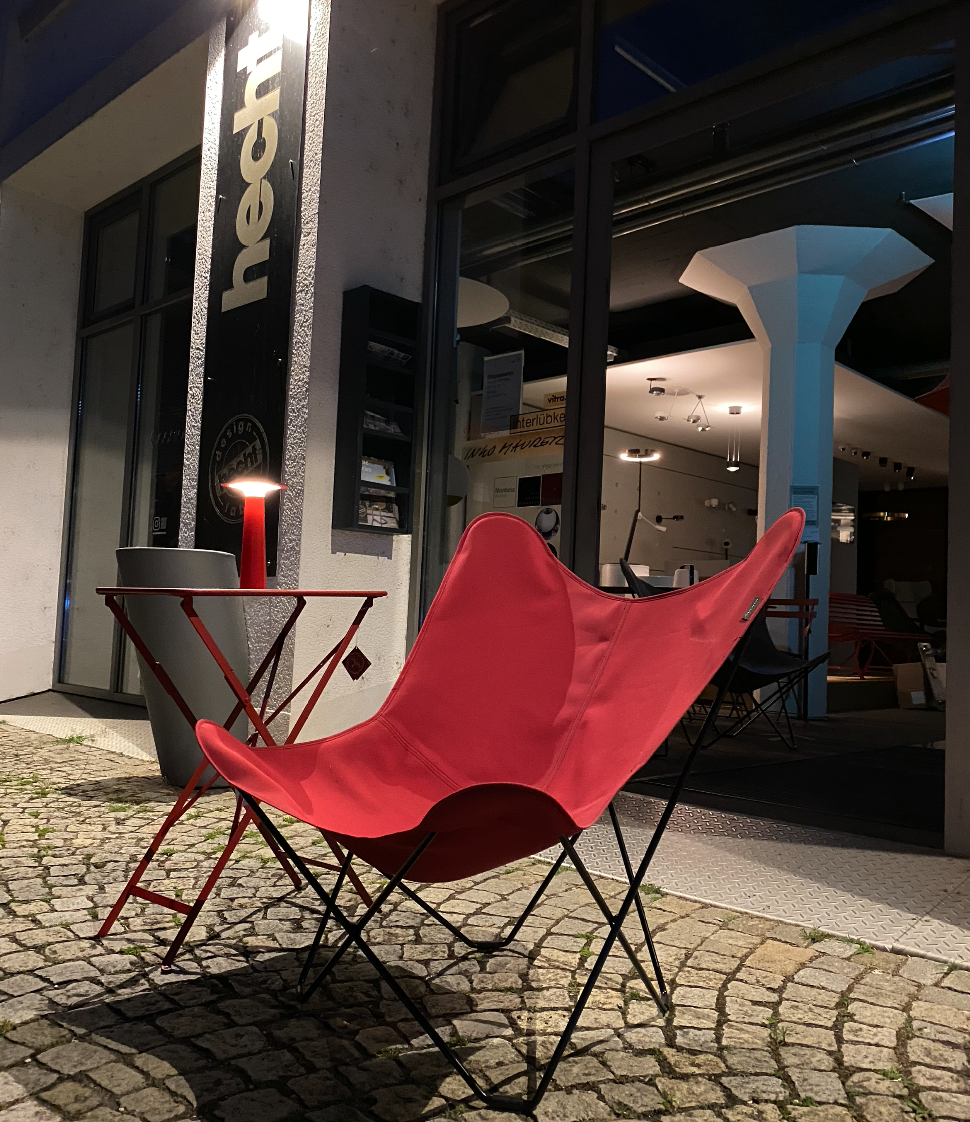 Leichter Sessel für den Garten