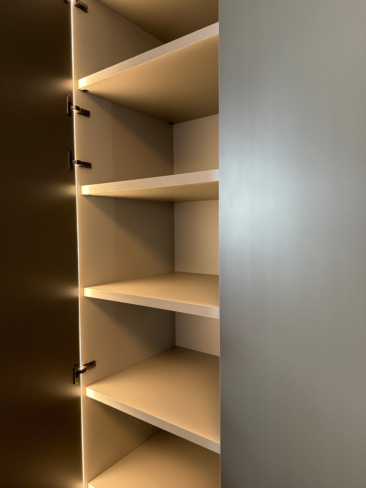Kleiderschrank Caccaro