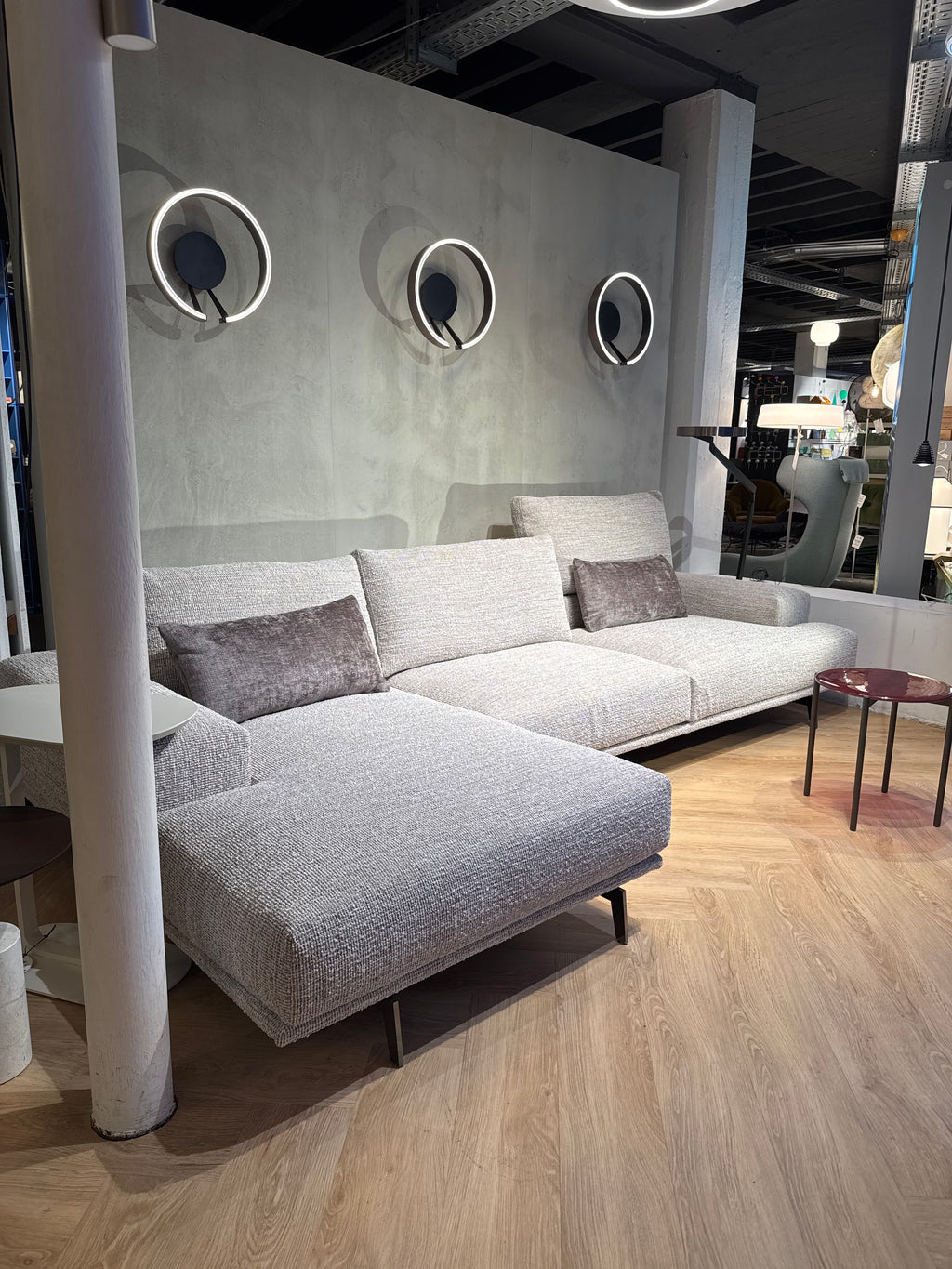 Upper Sofa