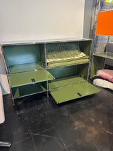 Lade das Bild in den Galerie-Viewer, USM Sideboard im Maß 127×37×84 cm
