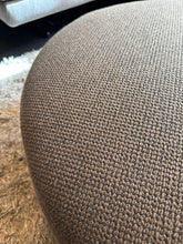 Lade das Bild in den Galerie-Viewer, Hocker /Pouf ELI
