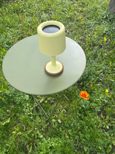 Lade das Bild in den Galerie-Viewer, Solarleuchte LUU
