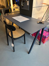 Lade das Bild in den Galerie-Viewer, Sekretär/ Homeoffice CPH 90 Desk von HAY
