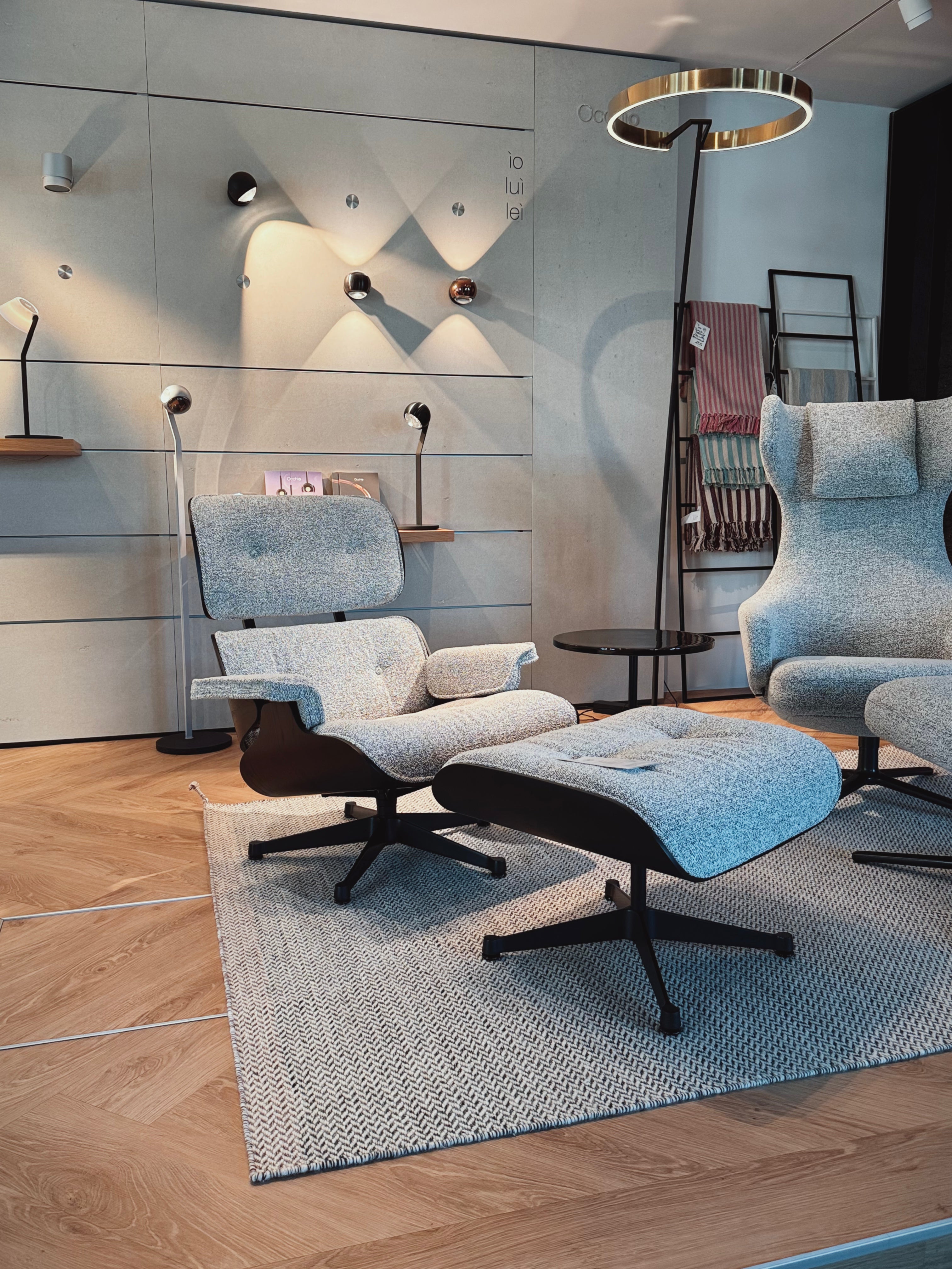 Eames Lounge Chair Sessel & Ottoman in Stoff Nubia