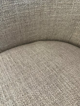 Lade das Bild in den Galerie-Viewer, Mikado Arm Chair vitra
