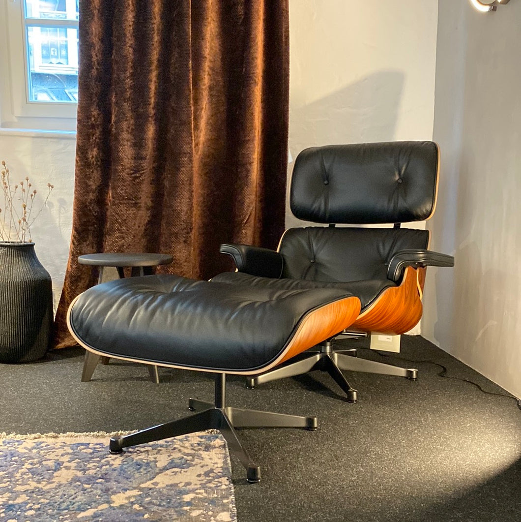 Eames Lounge Chair mit Ottomane von vitra