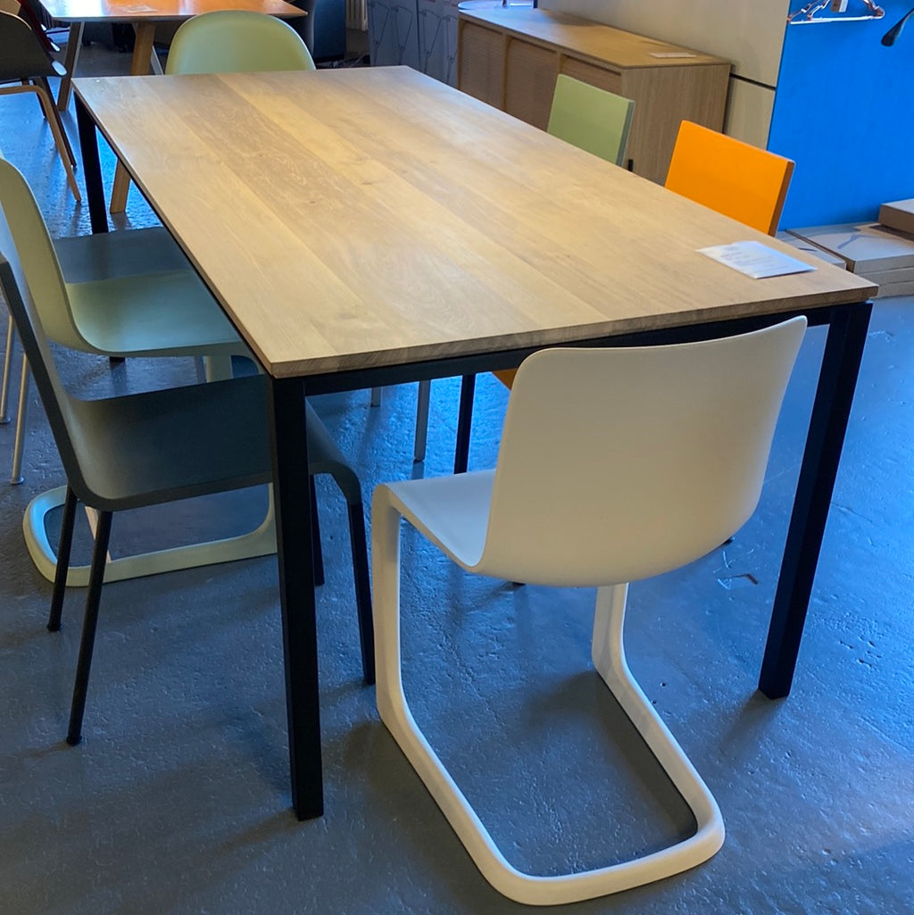 Tisch S600 von Janua
