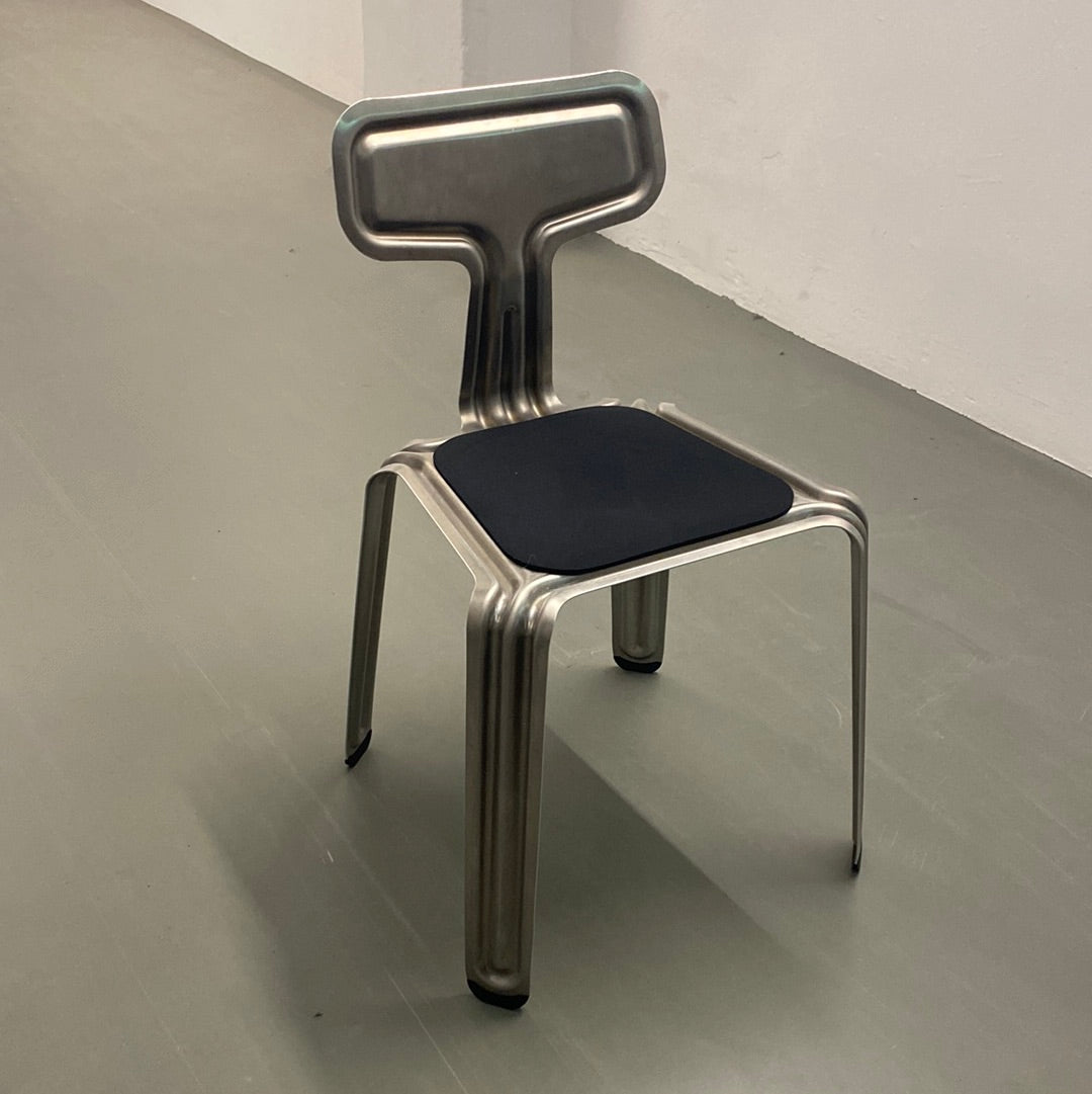Stuhl Pressed Chair von Moomann Limited Edition