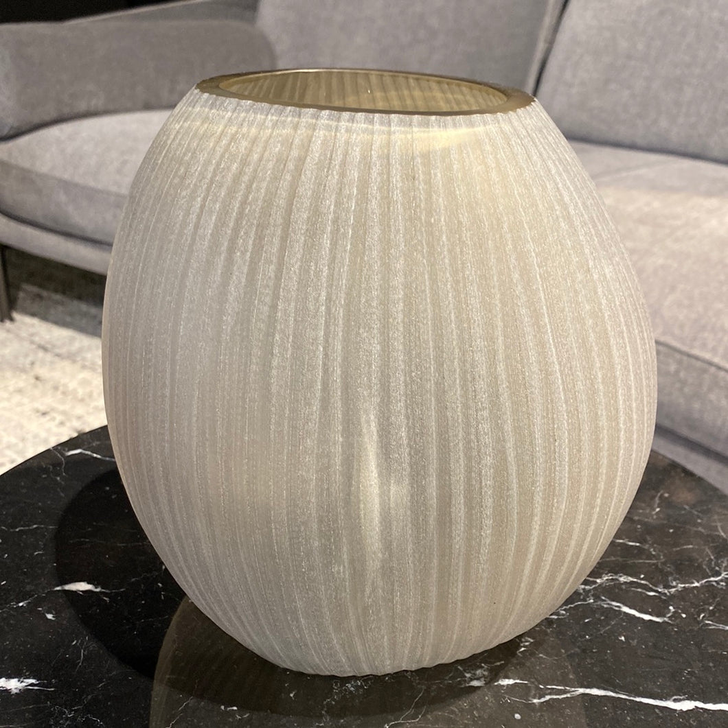 Guaxs Vase „Nagaa“ M - smokegrey Farbe