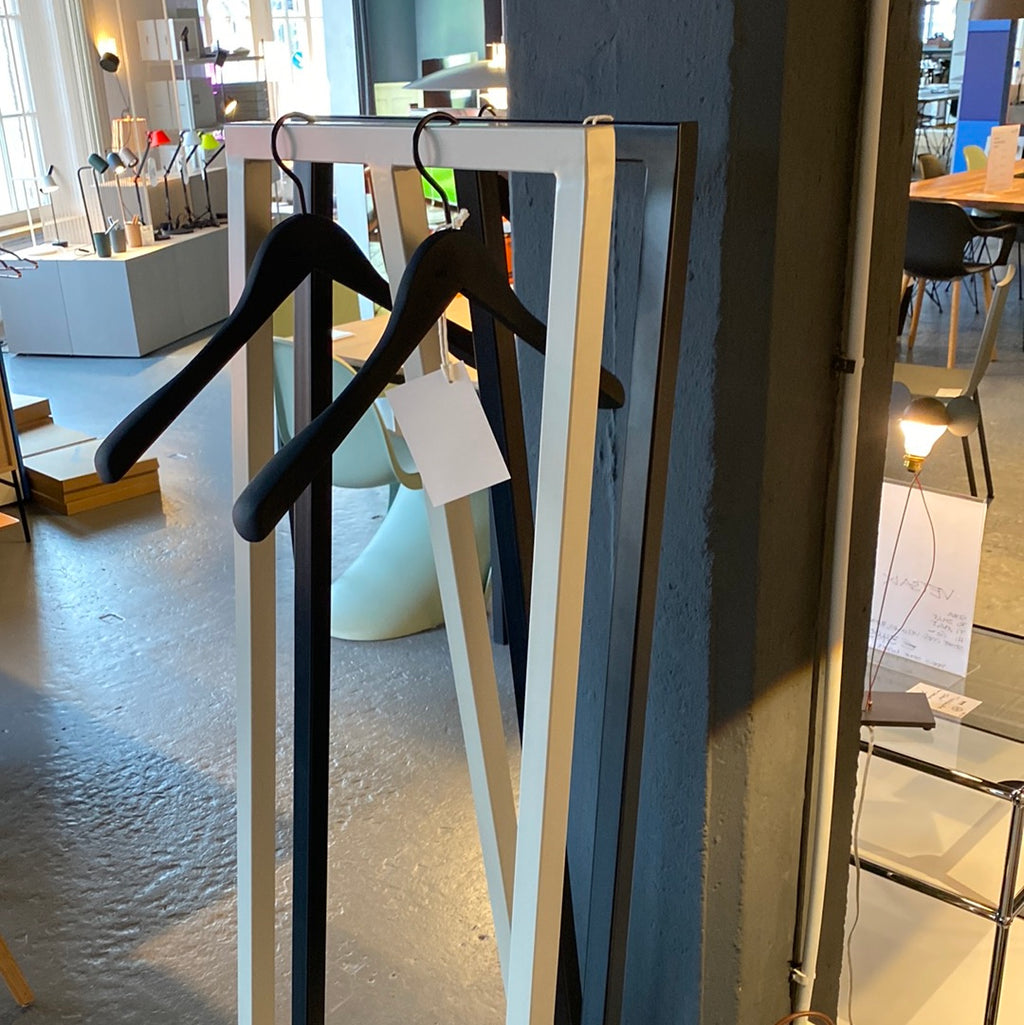 Hay Garderobe Loop Stand