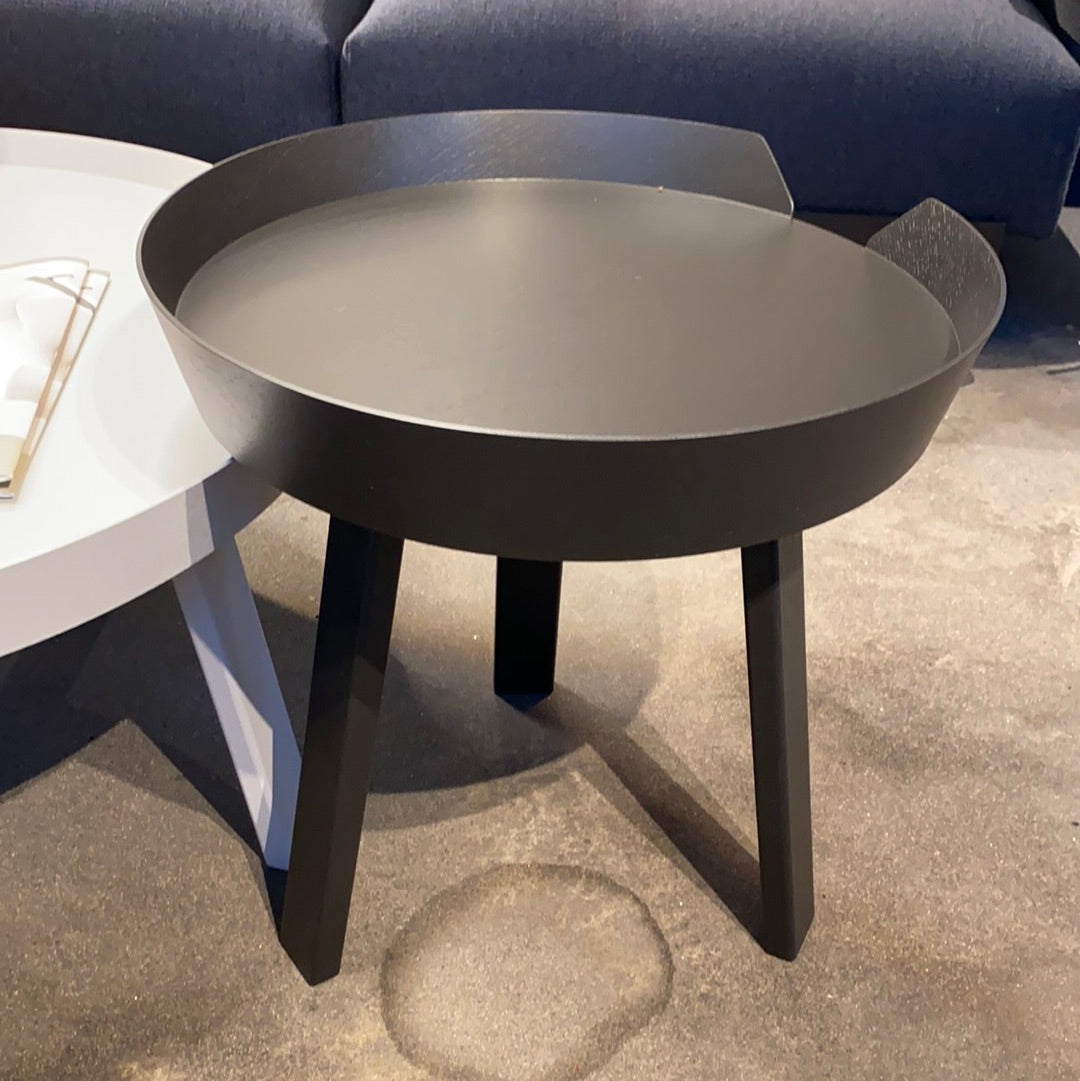 Beistelltisch Around von Muuto